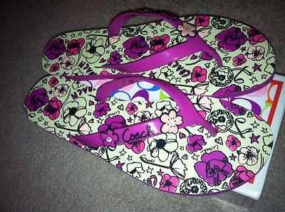 rubber flip flops in Womens Shoes