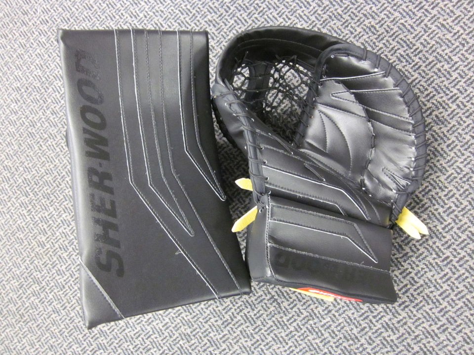 BRAND NEW Sherwood T95 X Series Undercover Senior Goalie Catcher 