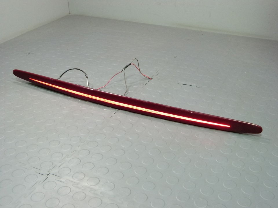 00 01 02 03 05 Cadillac DeVille DTS LED 3rd Brake Light Trunk Mount 