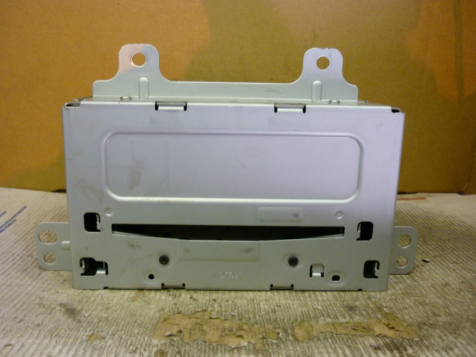 chevy equinox cd player in Car & Truck Parts