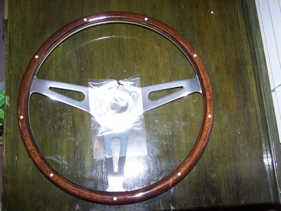 14 1/2 Boat / Marine Wood Grain Steering Wheel