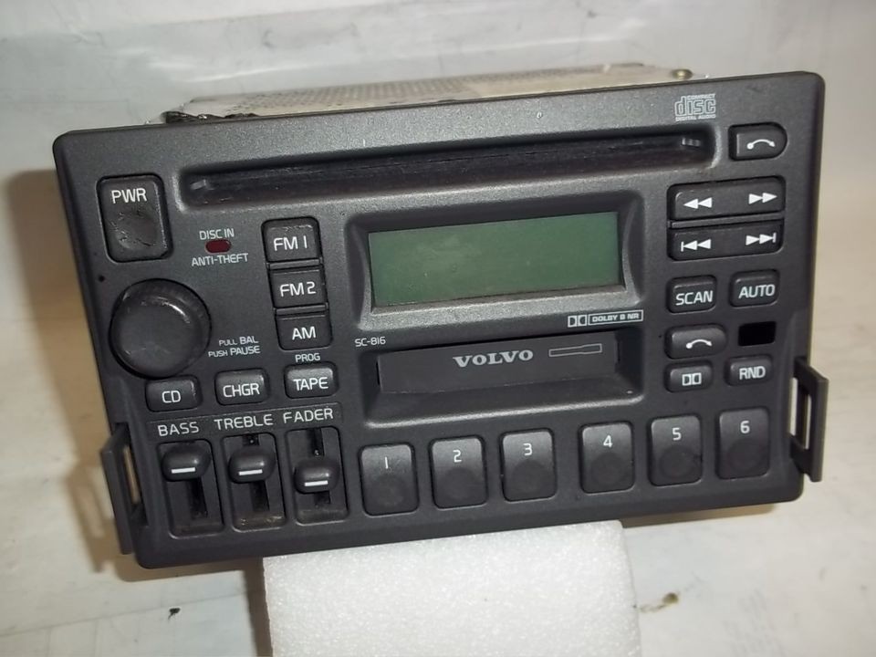 98 VOLVO V70 WAGON 1998 AM/FM CD CASSETTE STEREO RECEIVER SC 816 