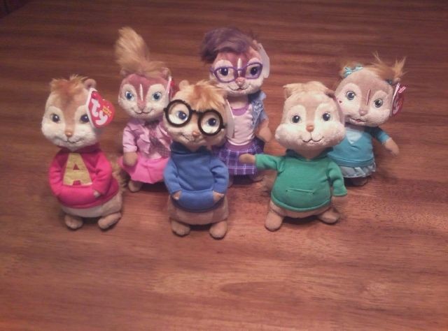 Ty set of 6 Alvin and the Chipmunks Beanies CUTE Mint and Unused 