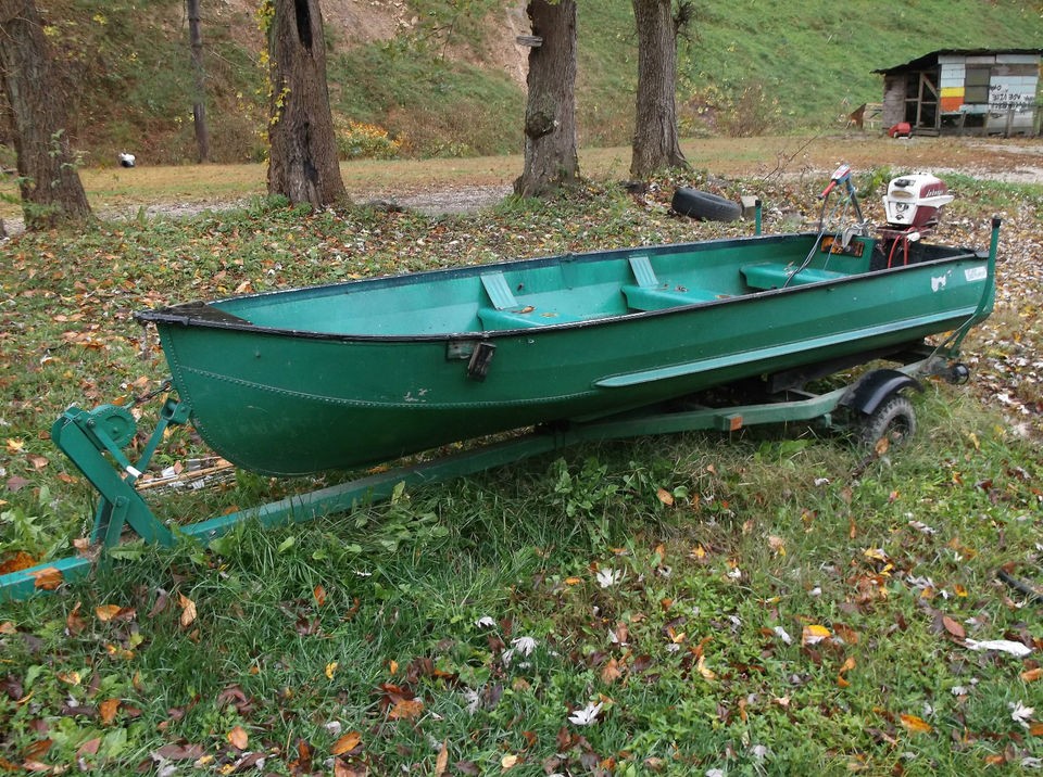 fishing boat bass boat