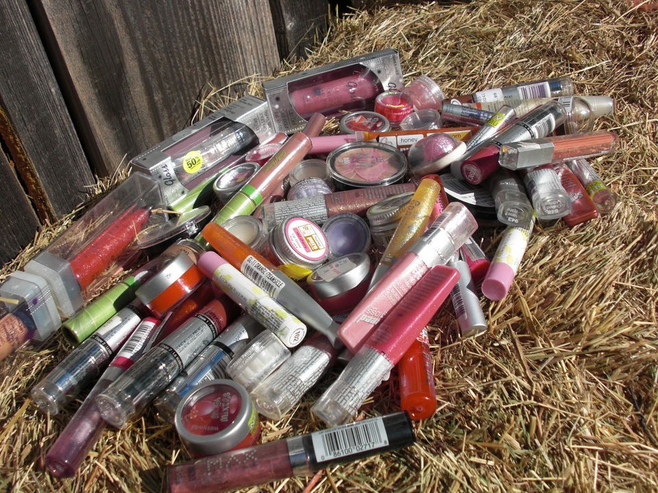 Wet N Wild, Rimmel, Jordana, Milani, Lip Gloss 55+ Piece Wholesale 