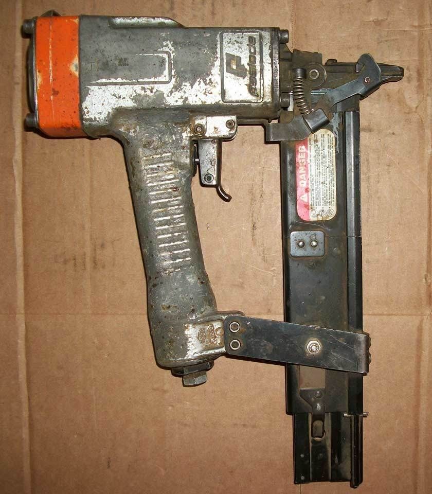 Paslode Air Staple Gun 7/16 in. Crown Pneumatic Stapler