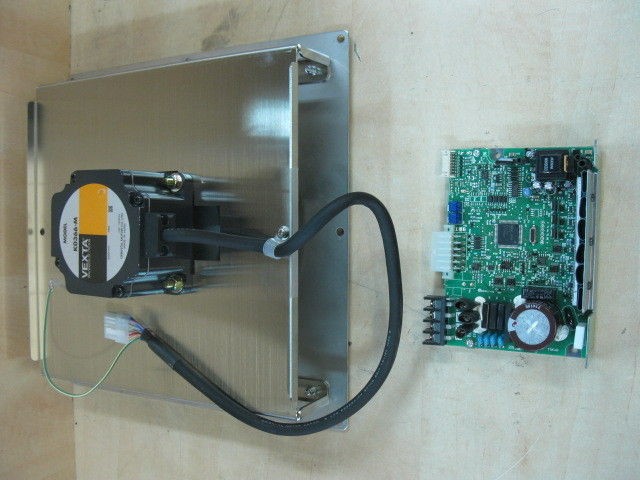 HITACHI BLOWER VEXTA DC MOTOR K0366 M W/DRIVRE CARD