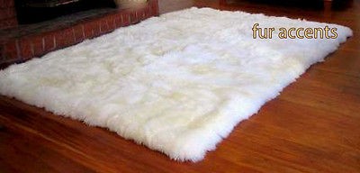 BRIGHT WHITE CURLY SHEEPSKIN ACCENT RUG FAKE FAUX FUR PELT DESIGN 