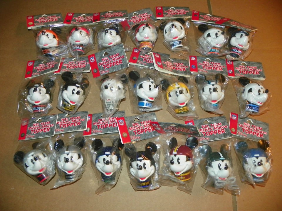 NEW NFL Disney Mickey Mouse Antenna Topper / Mirror Dangler   20 Teams 