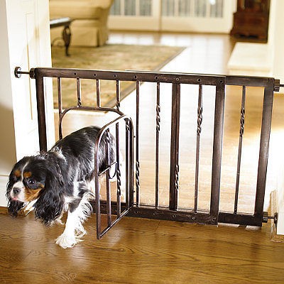 Frontgate 21 inch Expanding Tension Mount Pet Gate