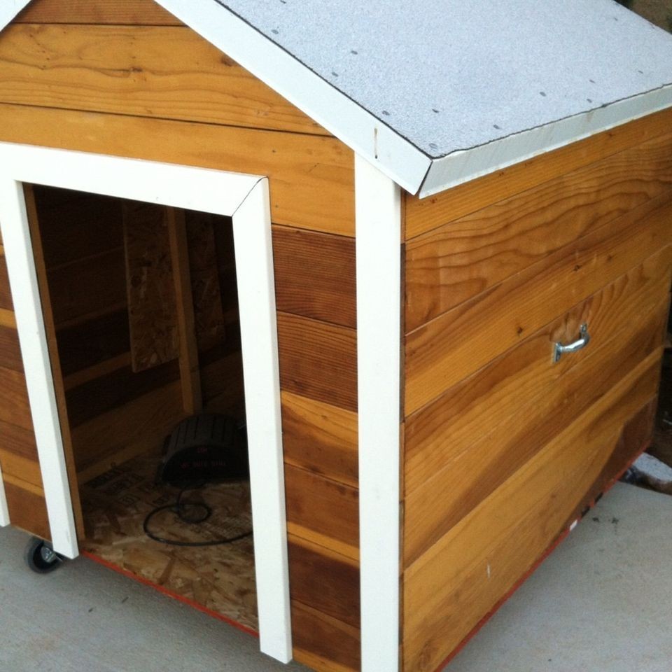 extra large dog house in Dog Houses