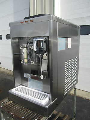 TAYLOR 340D 27 FROZEN DRINK MARGARITA COOLATTA MACHINE