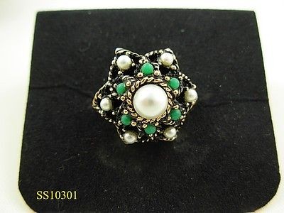 Vintage Gold Green Pearl Ring Egyptian Sarah Coventry 1969 NIB