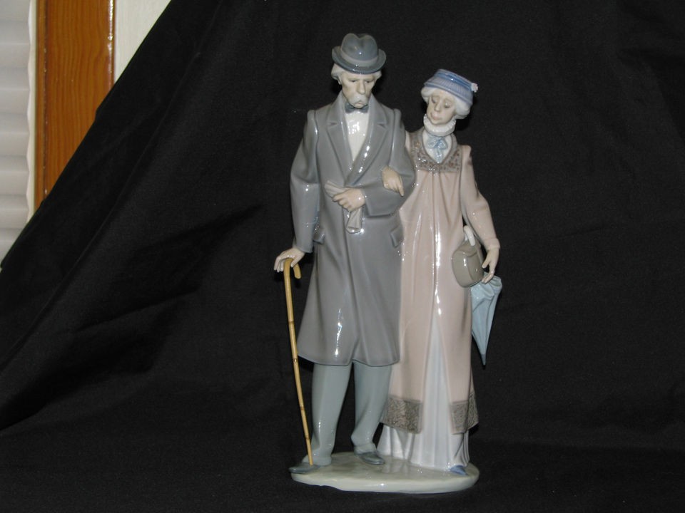 Lladro Twilight Years # 5677 VGC 10 3/4 High RARE no BOX AS IS 