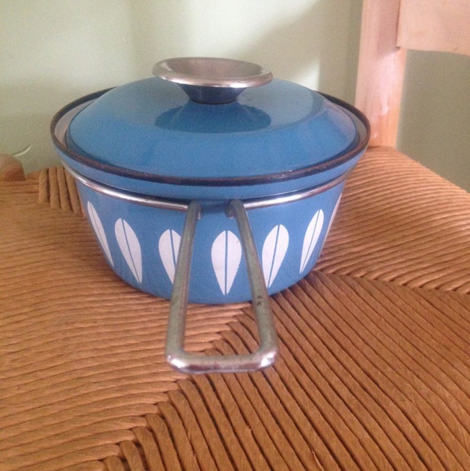 Cathrineholm Norway Blue Lotus Sauce Pan Pot Enamelware Stainless