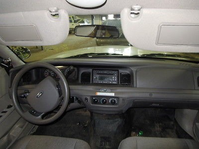   Ford CROWN VICTORIA Radio Tape CD Player (Fits Crown Victoria