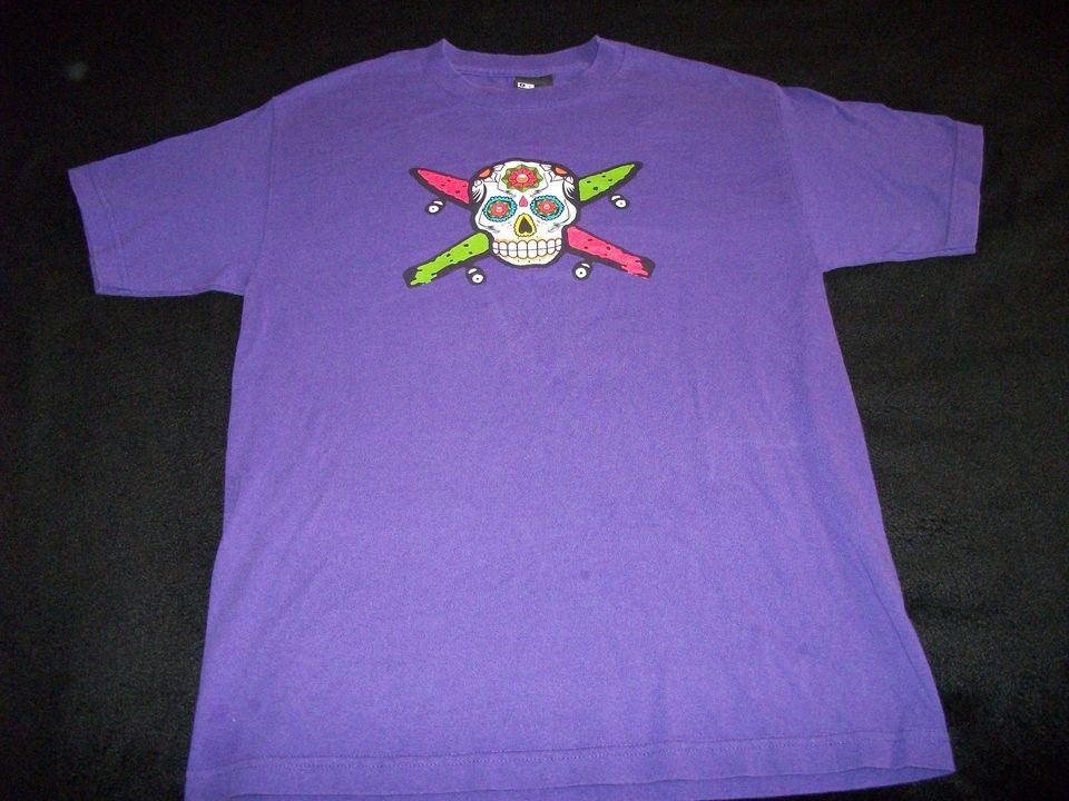 FOUR STAR BRAND T SHIRT=SIZE M=PURPLE=DAY OF THE DEAD SKULL+SKATEBOA 