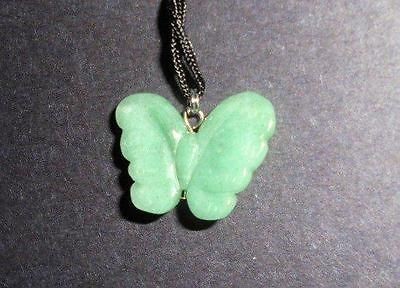   GREEN JADE HEALING CRYSTAL GEMSTONE LARGE BUTTERFLY PENDANT NECKLACE