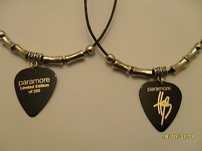   SIGNED HAYLEY WILLIAMS necklace guitar pick picks plectrum mediator