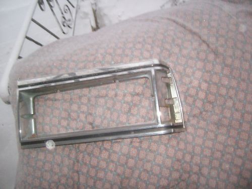 1981 1985 CHEVROLET CAPRICE HEADLIGHT MARKER TRIM BEZEL