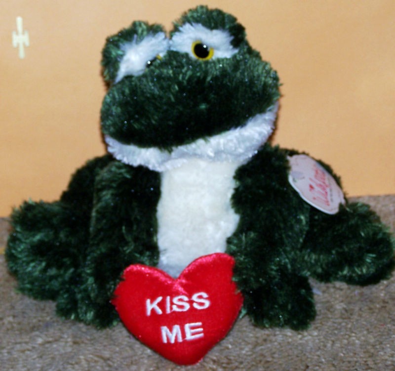 RARE HARD TO FIND WISHPETS KISS ME HEART FROG NWT