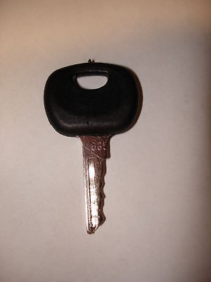 DEUTZ TRACTOR & HEAVY EQUIPMENT KEY NEW