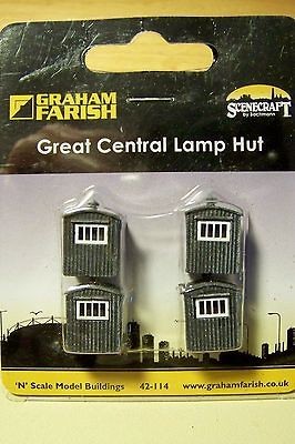   scale PRE BUILT Scenecraft LAMP HUT / BUILDING ( FOUR in Pkg. ) 42 114