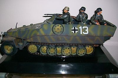 Ultimate Soldier XD 1 18 SdKfz German Halftrack with soldiers