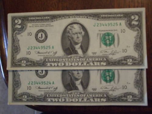 LOT OF2   2 DOLLARS BILLS IN UNCIRCULATED CONDITION