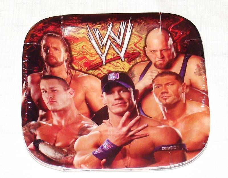 NEW ~WWE WRESTLING~ 8 DESSERT PLATES PARTY SUPPLIES