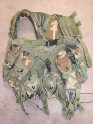 BUG OUT BAG SURVIVAL TRAVEL ESCAPE VEST BDU CAMO PREPPERS CHOICE 