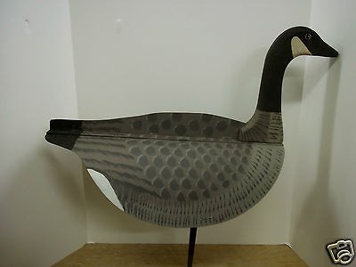 Wing Bang Canada Goose Decoys in Original Carrier   Winnipeg 