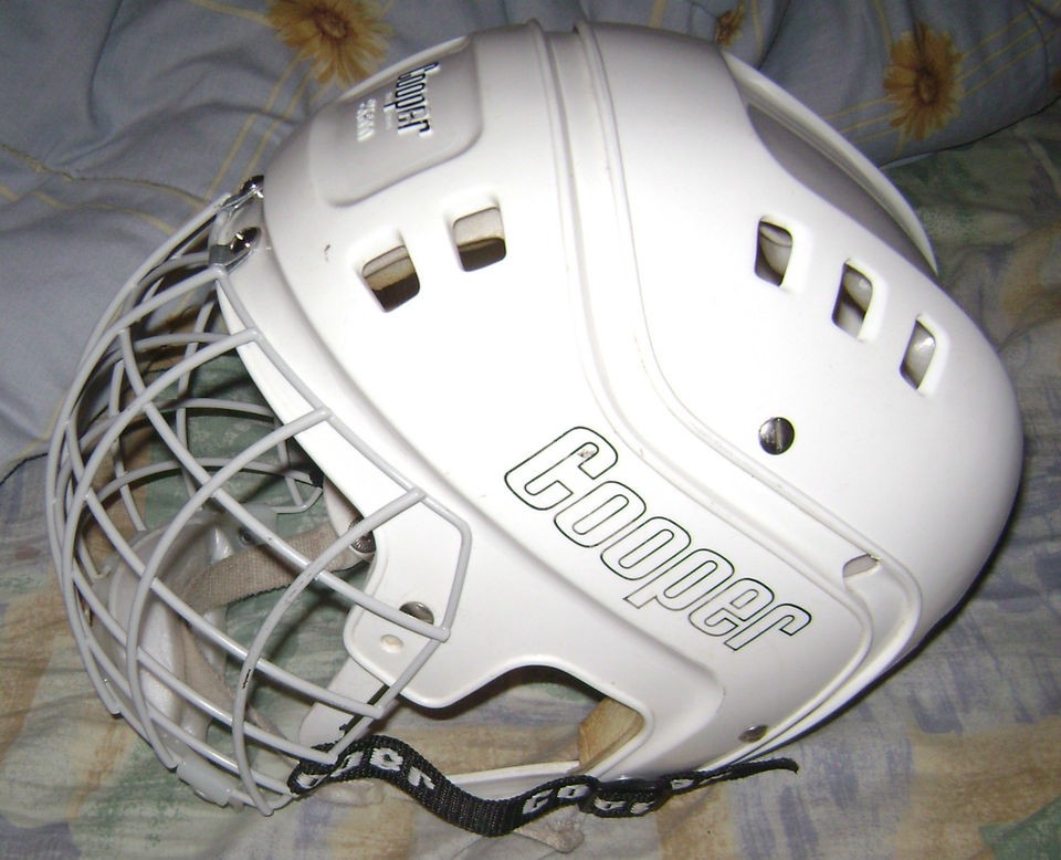   COOPER SK 600 WHITE HOCKEY HELMET HURLING VL50 CAGE LARGE ADULT SIZE