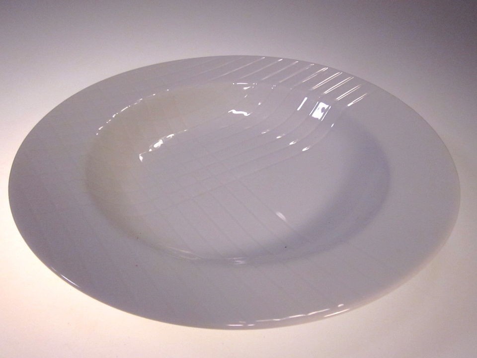 SWID POWELL GRID  RIMMED SOUP BOWL RICHARD MEIER  9  WHITE EXCELLENT 