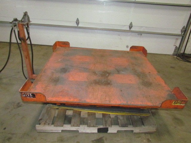   4000lb Cap Lift & Swivel Table Pallet Rotator 54x48 Top Air