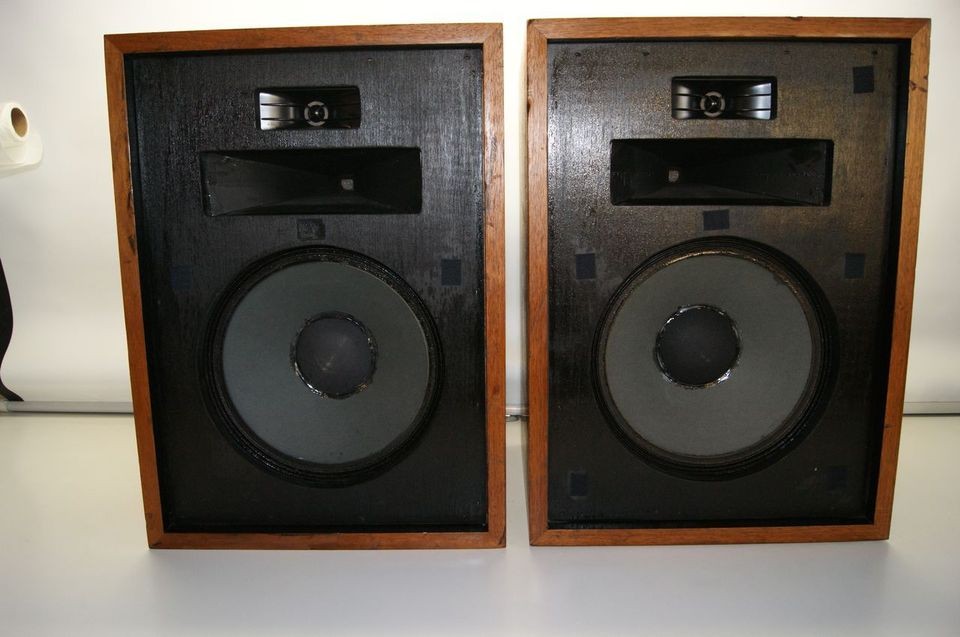 AWESOME SET PAIR OF KLIPSCH HERESY I SPEAKERS