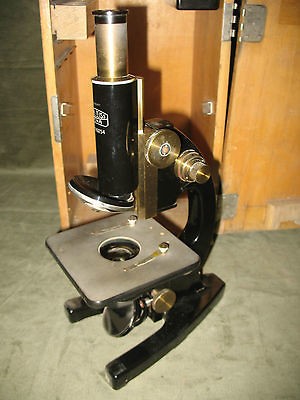   BLACK & BRASS CARL ZEISS JENA GERMAN BIOLOGY MICROSCOPE w/ Case