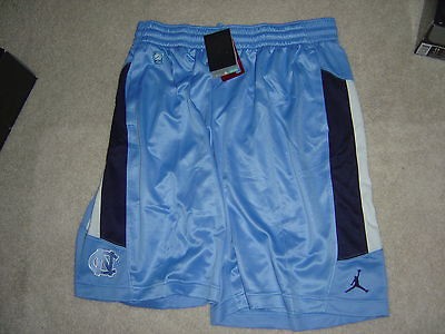   Jordan Dri Fit North Carolina Tar Heels shorts L basketball football