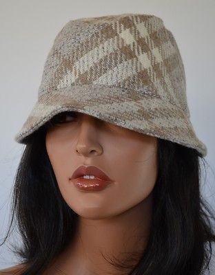 NWT BURBERRY $250 100% WOOL DOVE BEIGE BUCKET NOVA CHECK HAT~MEDIUM