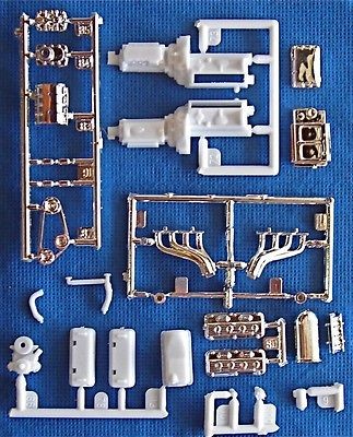   BLOWN 392 CHRYSLER HEMI ENGINE/HYDRO TRANS. KIT REVELL 125