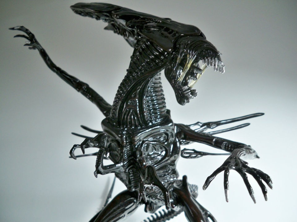 R1015081 ALIEN QUEEN SIGNATURE STATUE PALISADES TOYS 2931500 W/O BOX