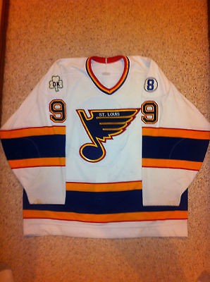 game worn hockey jersey in Game Used Memorabilia