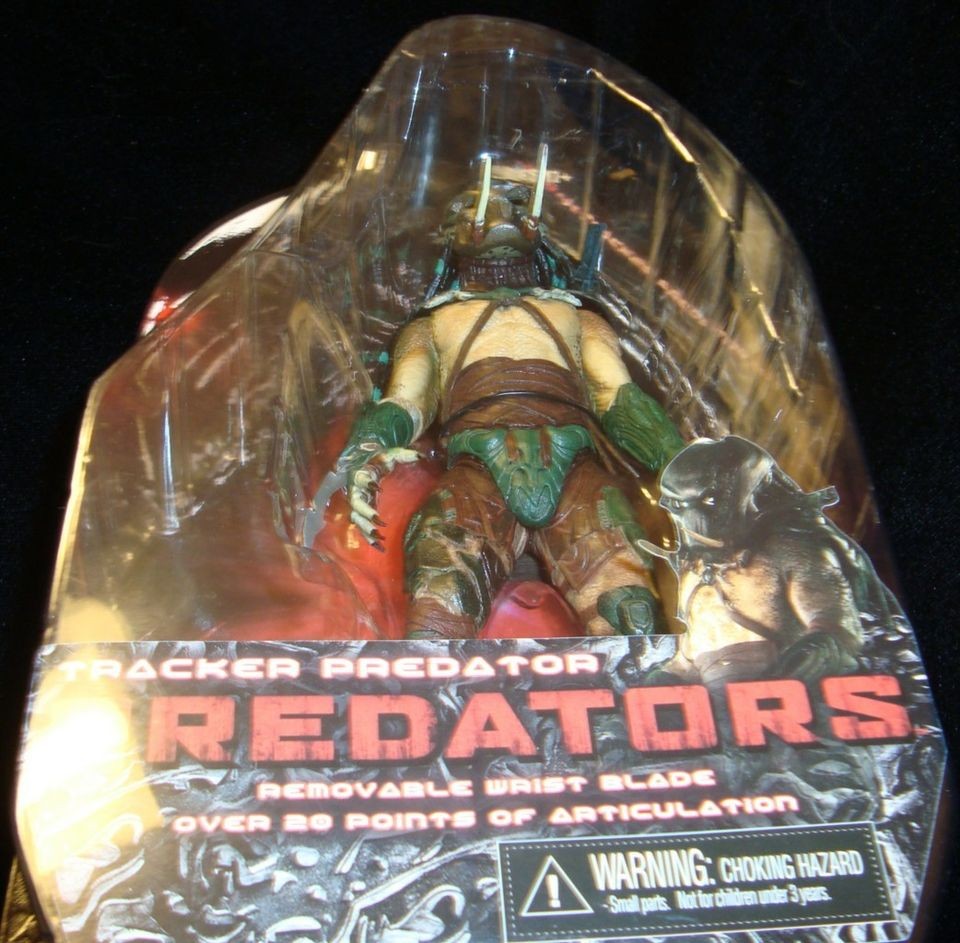 PREDATORS TRACKER PREDATOR HELMET FANGS WRIST BLADE NEW