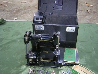 VINTAGE 1956 SINGER 221 FEATHERWEIGHT SEWING MACHINE NICE