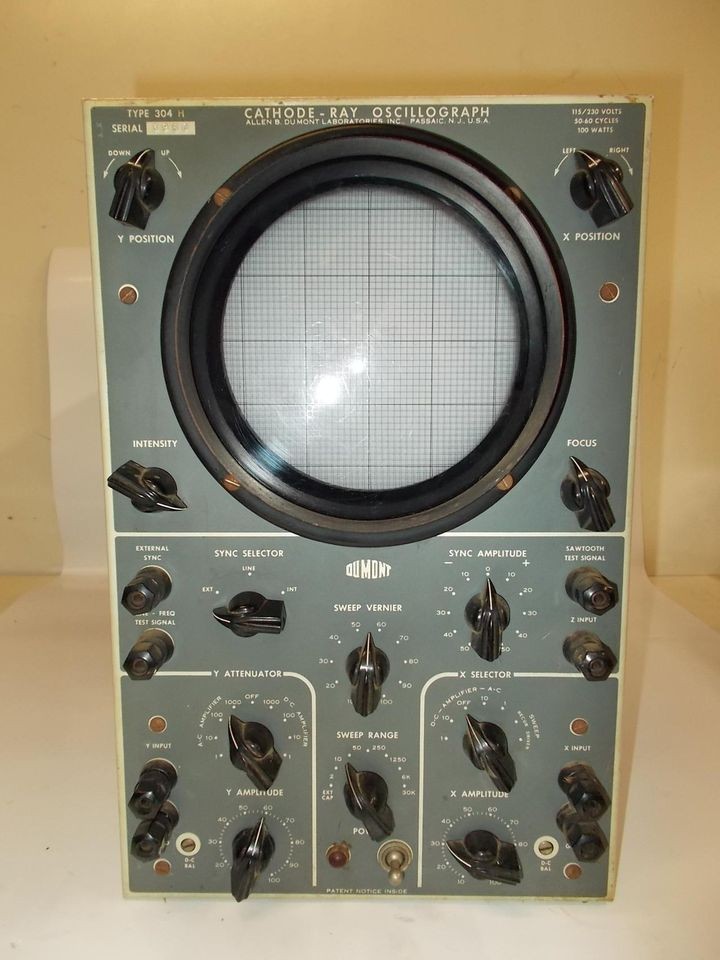 Vintage Dumont 304 H Oscillograph Cathode Ray Oscilloscope HAM Radio 