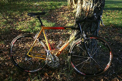 Cannondale Road Bike excellent for beginner and novice riders