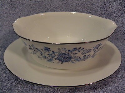 Noritake Anthea Gravy Boat w/Attached Underplate R C Sri Lanka