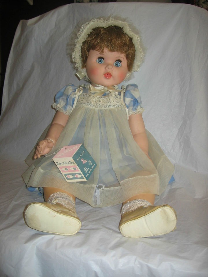 TOODLES by AMERICAN CHARACTER 28 Vinyl “Peek A Boo” Eyes 1950s w 