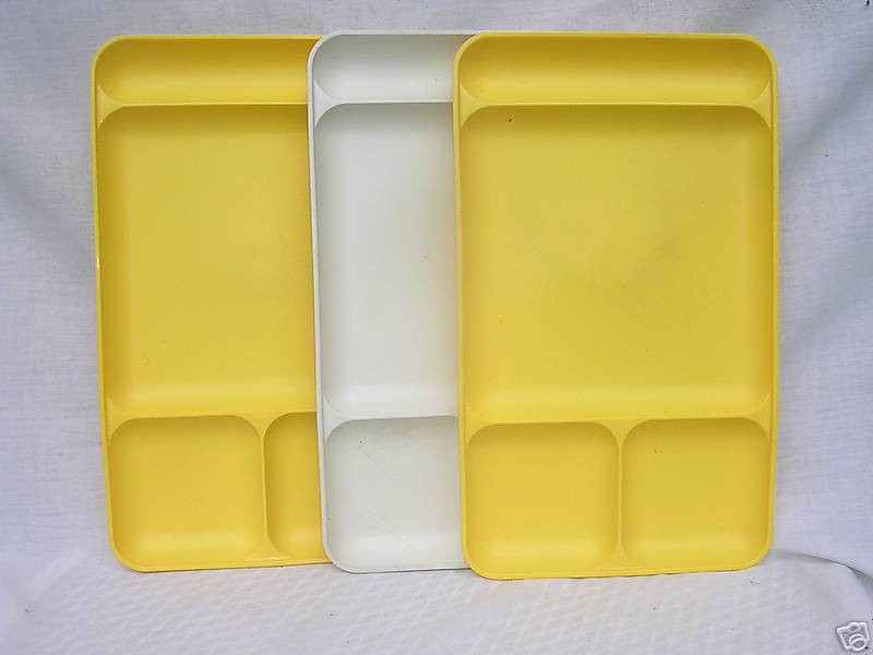 VINTAGE TUPPERWARE (3) Childrens Meal Dinner Cafateria Trays # 1535 4 