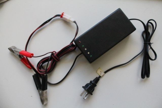 12V Battery Desulfator & Charger Std Lead Acid, GEL, AGM, Deep Cycle 